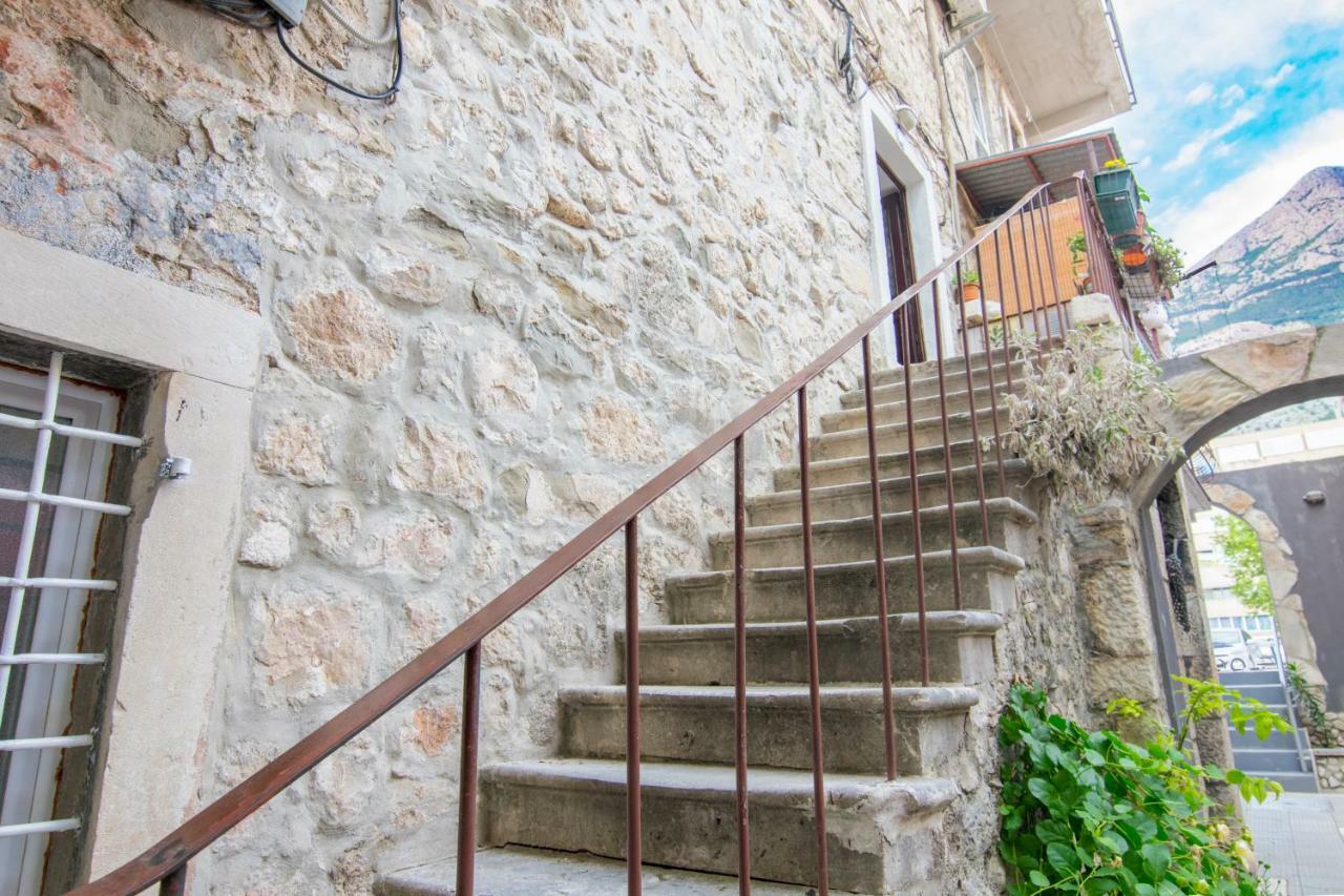 Apartment Ivana มาคาร์สกา ภายนอก รูปภาพ